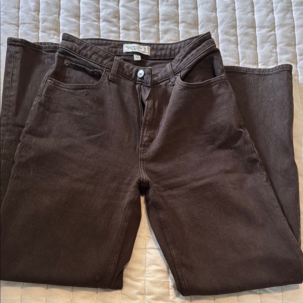 Abercrombie & Fitch - The 90’s Relaxed Jean High Rise - Curve Love